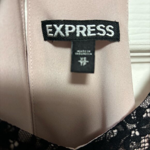 Exress Dress Under blouse - Picture 2 of 3